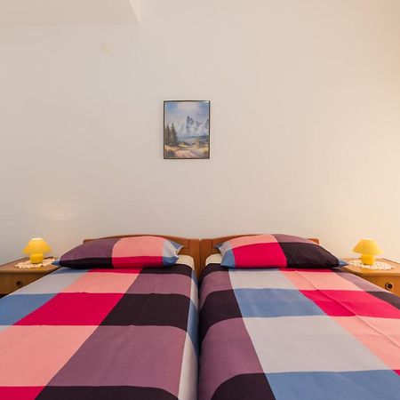 Kamelija Apartment Rovinj Exterior photo