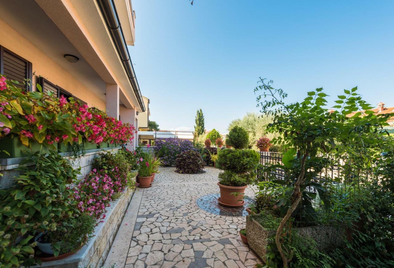 Kamelija Apartment Rovinj Exterior photo